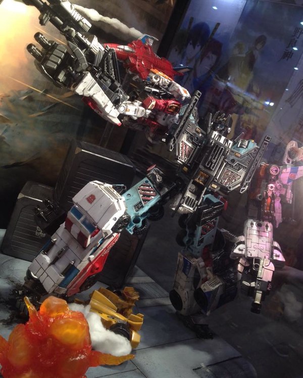 ACG 2015 Hasbro Transformers Dsiplay New Dinobots, MP, Combiner Wars, Oritoy Preview, More  (9 of 43)